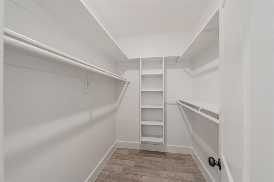 Spacious, unfurnished interior of a new home in , Dallas (Image 23).