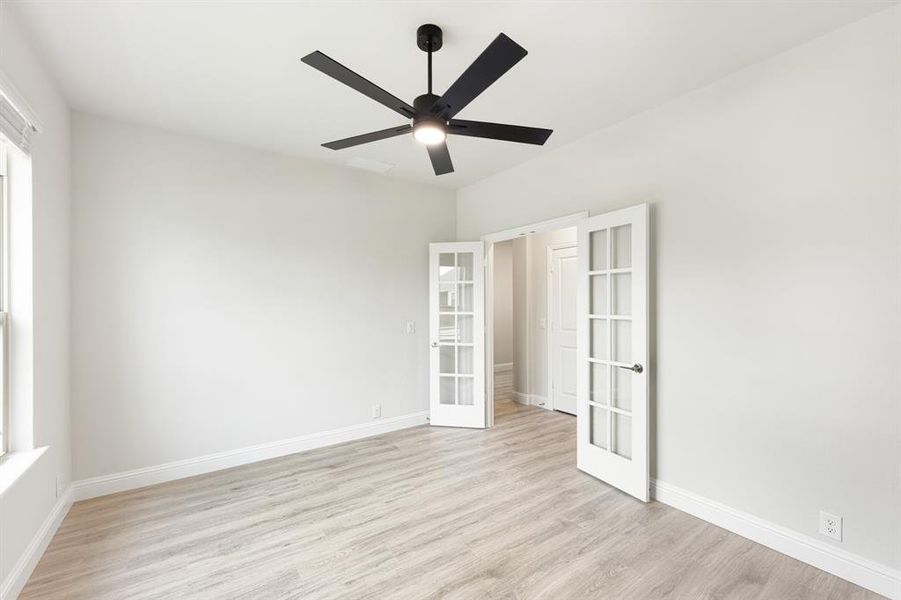 Spacious, unfurnished interior of a new home in Star Ranch, Godley (Image 28).