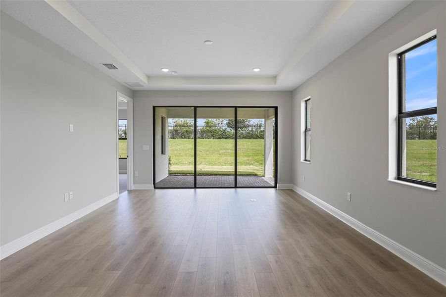 Spacious, unfurnished interior of a new home in Cresswind Lakewood Ranch, Lakewood Ranch (Image 27).