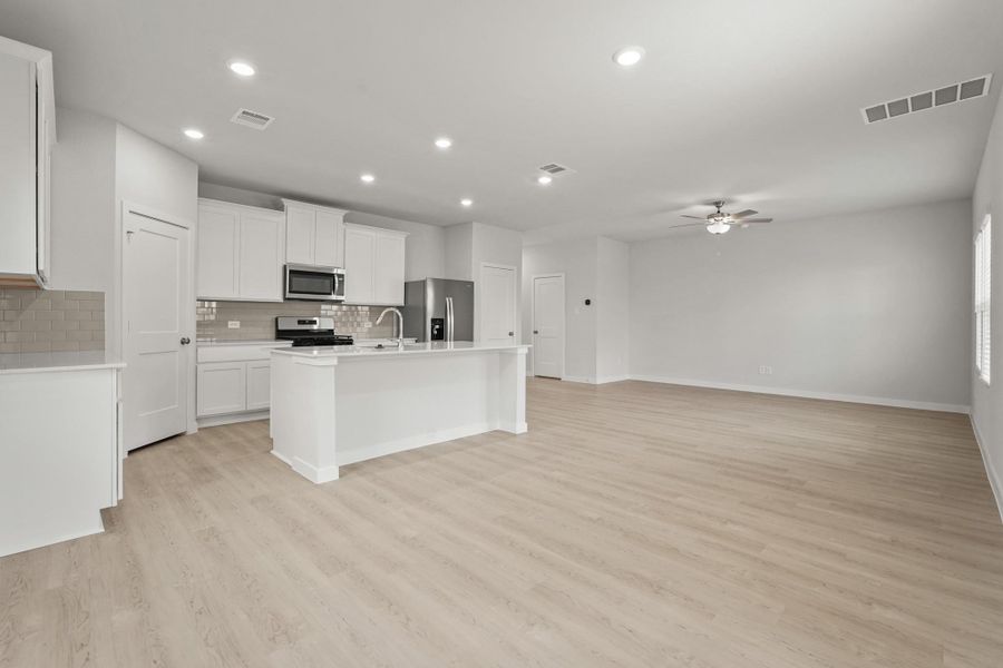 Image 22 of a home in Lakes at Black Oak. Image 22 of a home in Lakes at Black Oak.