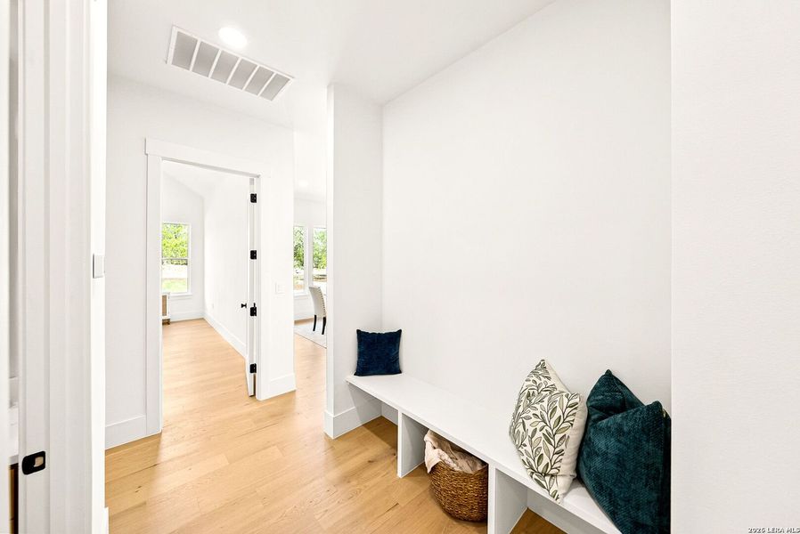 Furnished interior view inside a new home in , Boerne (Image 16).