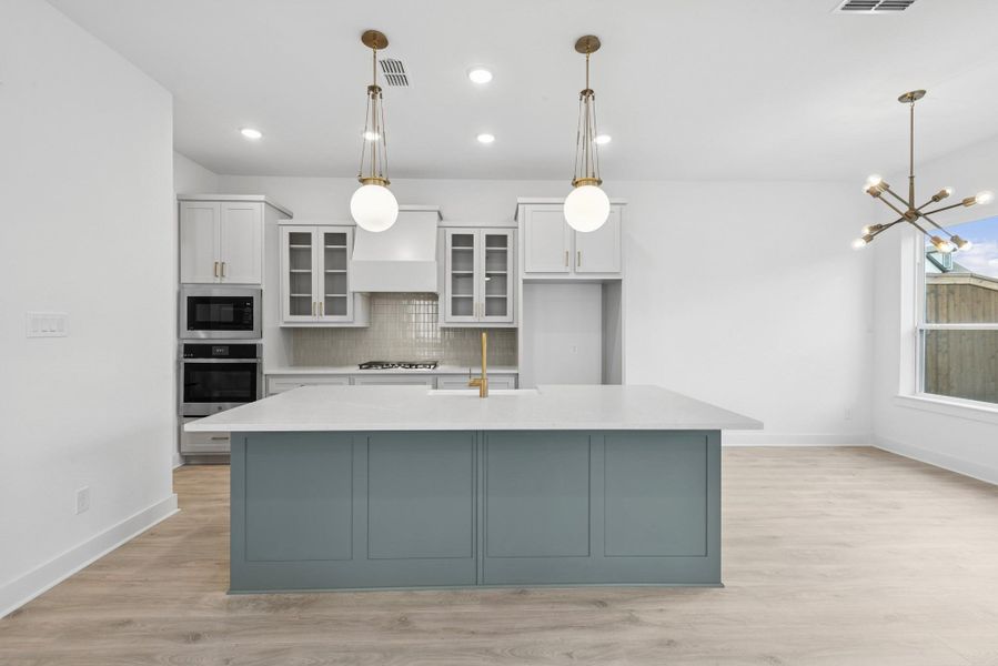 Furnished interior view inside a new home in Retreat at Oak Park, Houston (Image 8).