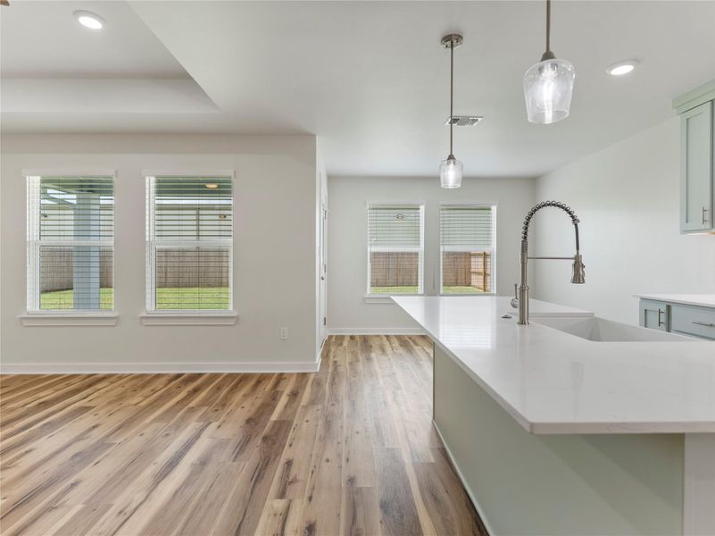 Spacious, unfurnished interior of a new home in , Palacios (Image 18).