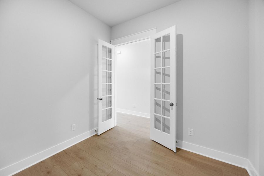 Spacious, unfurnished interior of a new home in Carnes Crossroads, Summerville (Image 8).