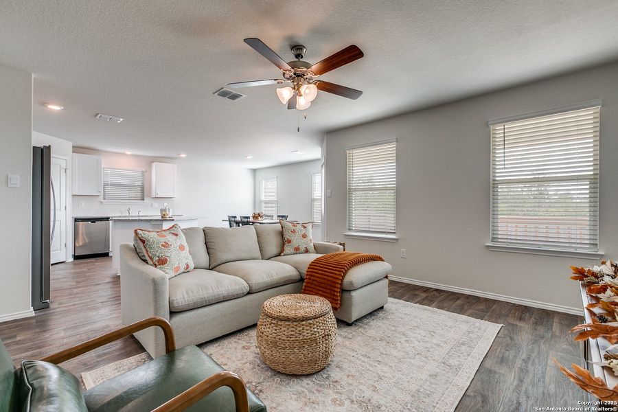 Furnished interior view inside a new home in Laurel Vistas, San Antonio (Image 15).