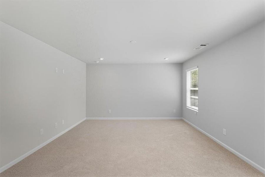 Spacious, unfurnished interior of a new home in Meadow Pines, Dallas (Image 23).