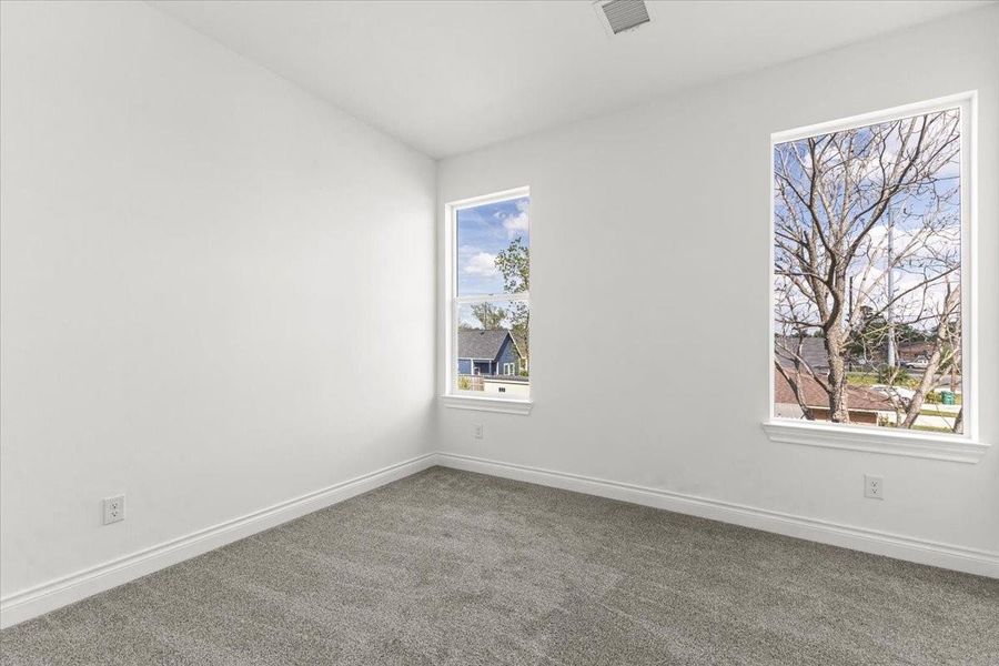 Spacious, unfurnished interior of a new home in , Houston (Image 29).