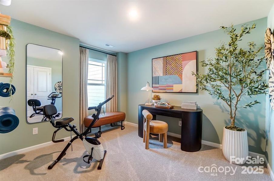 Image 14 of a home in Arbor Chase.