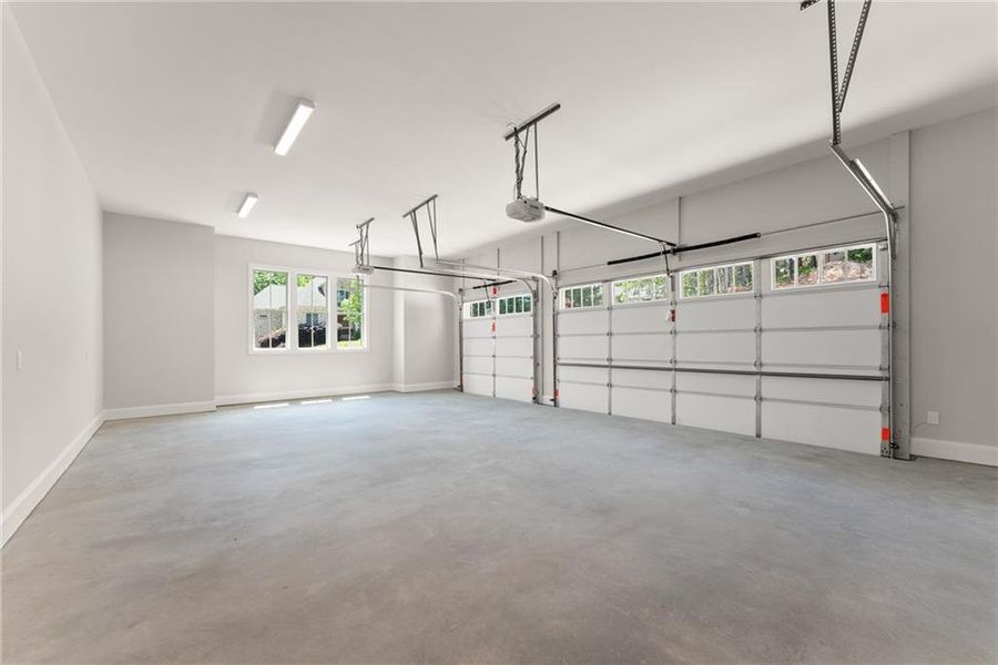 Spacious, unfurnished interior of a new home in , Flowery Branch (Image 45). Spacious, unfurnished interior of a new home in , Flowery Branch (Image 45).