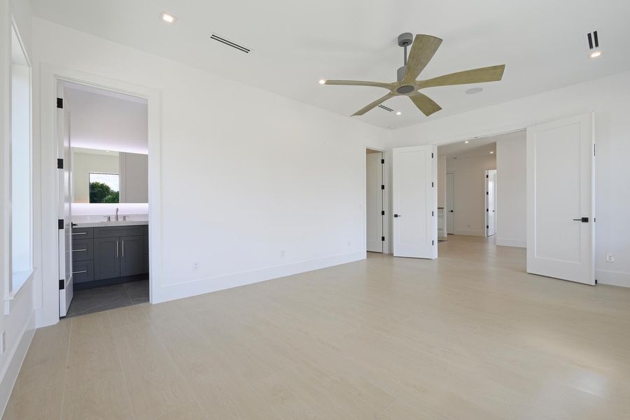 GUEST BEDROOM 2ND FLOOR