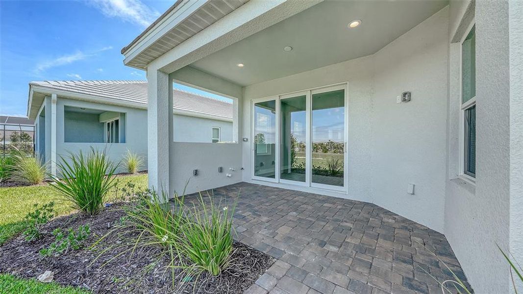 Exterior details and patio area of a home in Palmera, Venice (Image 4). Exterior details and patio area of a home in Palmera, Venice (Image 4).