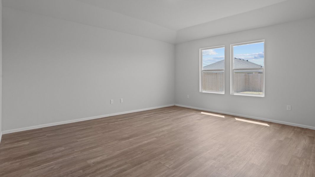 Representative unfurnished interior of a home built from the DENTON by D.R. Horton in Faculty Row, Abilene (Image 15).