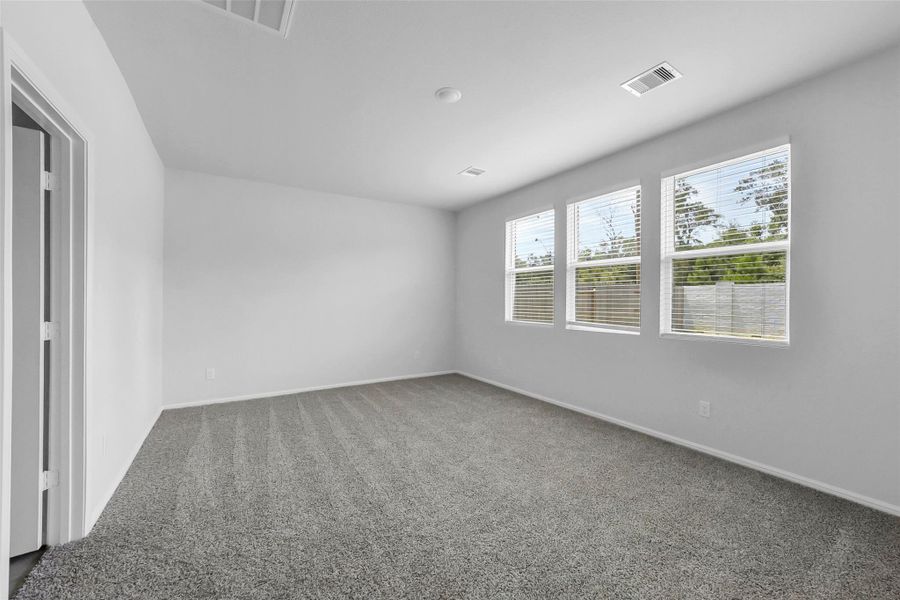 Spacious, unfurnished interior of a new home in Saint Tropez, Houston (Image 17). Spacious, unfurnished interior of a new home in Saint Tropez, Houston (Image 17).