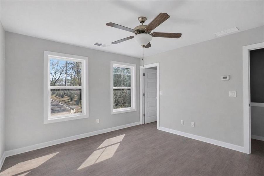 Spacious, unfurnished interior of a new home in , Fayetteville (Image 10).