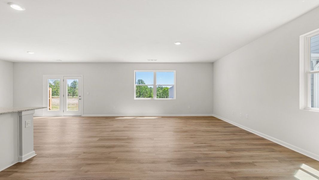 Representative unfurnished interior of a home built from the Aisle by D.R. Horton in Aurora Creek, Dallas (Image 17).