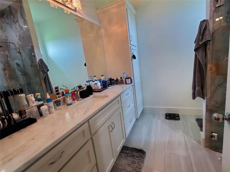 2nd Primary En-Suite Bath