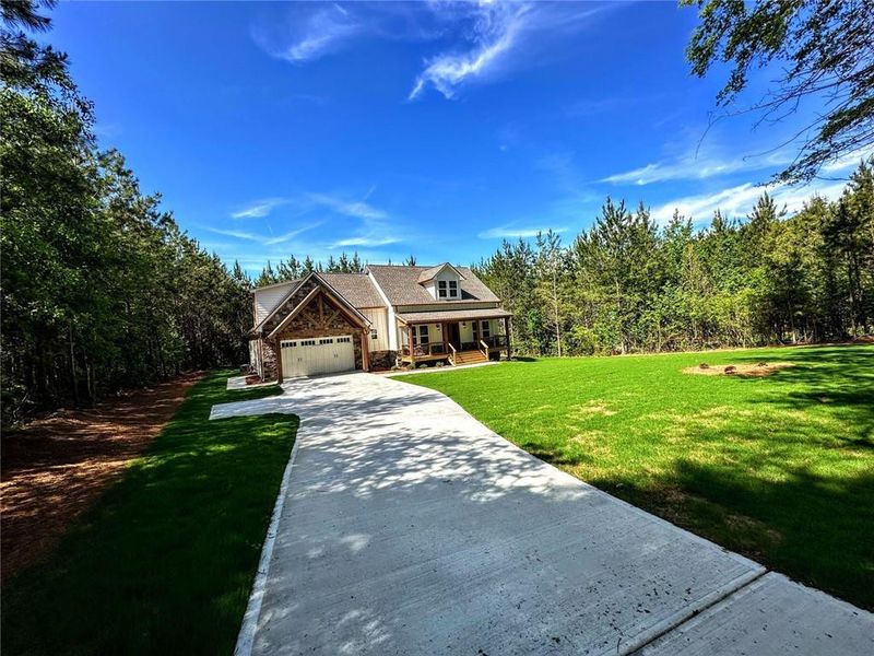 Image 65 of a home in .