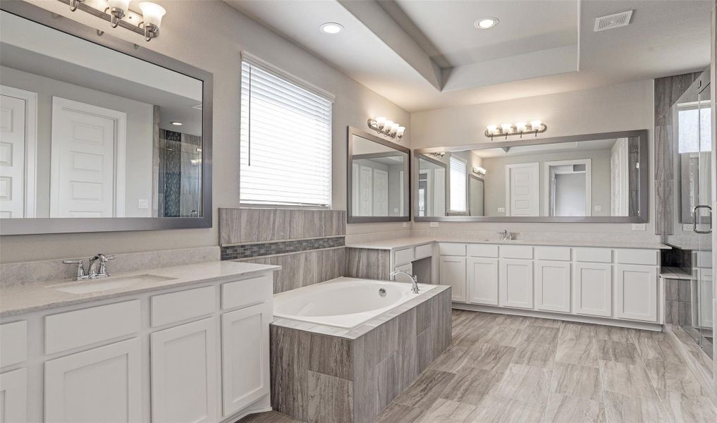 Furnished interior view inside a new home in Waterstone on Lake Conroe, Montgomery (Image 7). Furnished interior view inside a new home in Waterstone on Lake Conroe, Montgomery (Image 7).