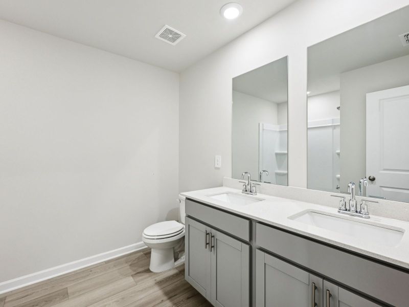 Furnished interior view inside a new home in Creekside at Oxford Park, Fairburn (Image 11).