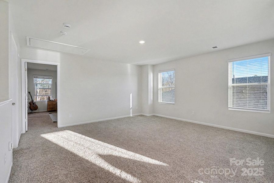 Spacious, unfurnished interior of a new home in Shepherds Landing, Mooresville (Image 20).