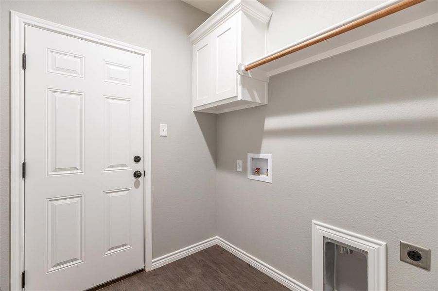 Spacious, unfurnished interior of a new home in , Abilene (Image 27).