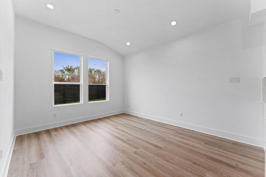 Spacious, unfurnished interior of a new home in , Missouri City (Image 26). Spacious, unfurnished interior of a new home in , Missouri City (Image 26).