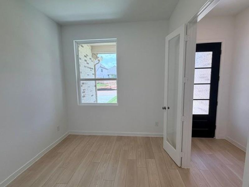 Spacious, unfurnished interior of a new home in Kresston, Montgomery (Image 22).