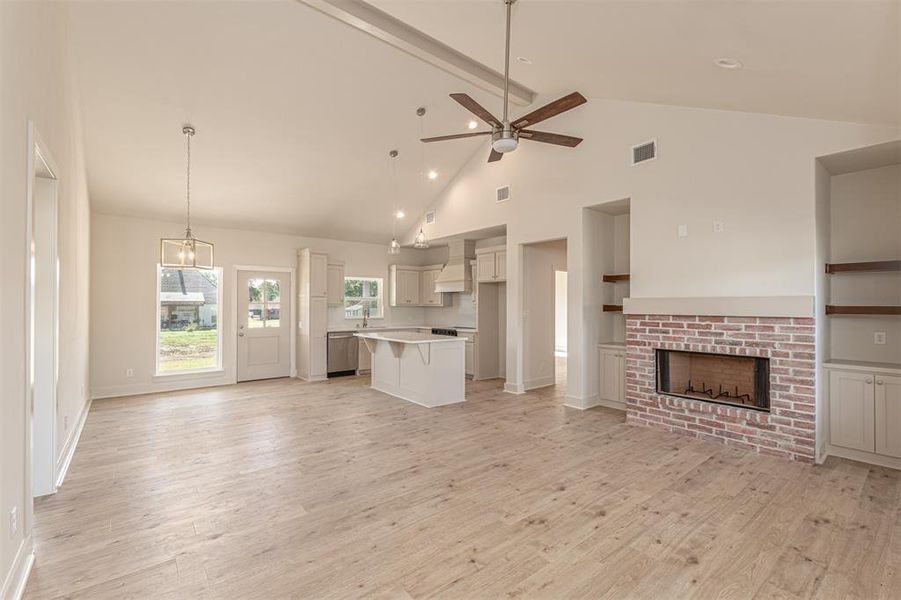 Spacious, unfurnished interior of a new home in , Wills Point (Image 14).