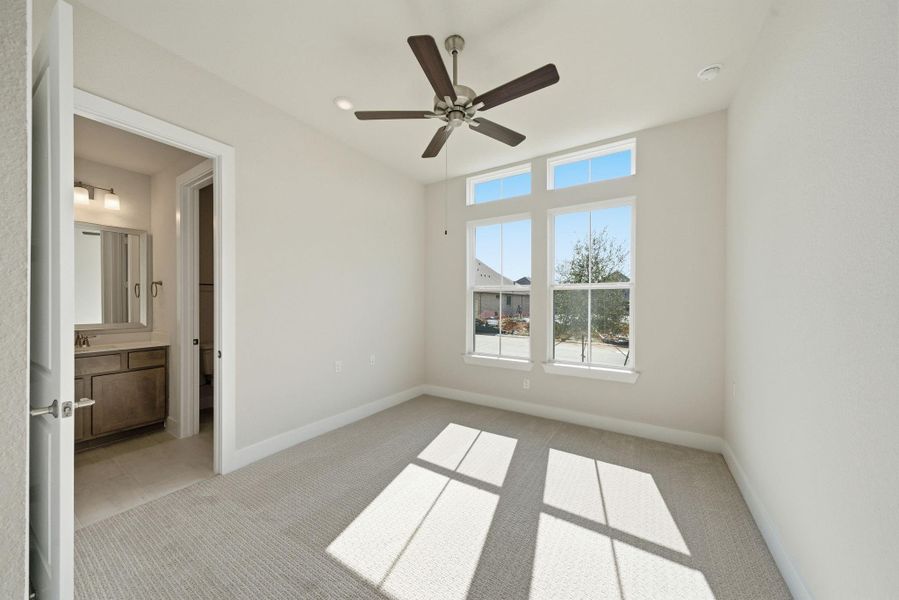 Spacious, unfurnished interior of a new home in Chambers Creek, Willis (Image 47).