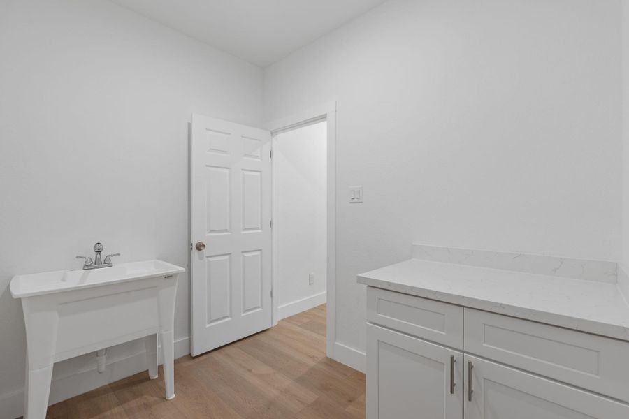 Furnished interior view inside a new home in , Baytown (Image 6).