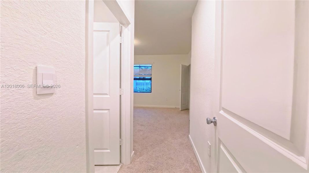 Spacious, unfurnished interior of a new home in , Florida City (Image 28).