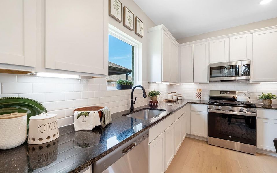 *referential image only *referential image only