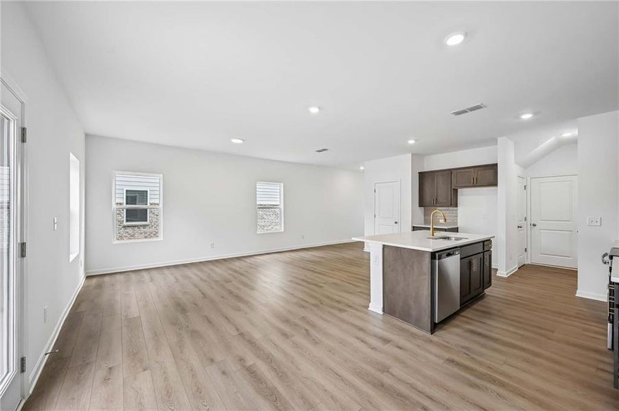 Spacious, unfurnished interior of a new home in Leydenview, Mableton (Image 21). Spacious, unfurnished interior of a new home in Leydenview, Mableton (Image 21).