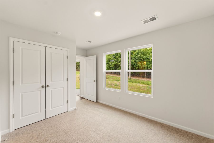 Spacious, unfurnished interior of a new home in Evergreen, Spartanburg (Image 14). Spacious, unfurnished interior of a new home in Evergreen, Spartanburg (Image 14).