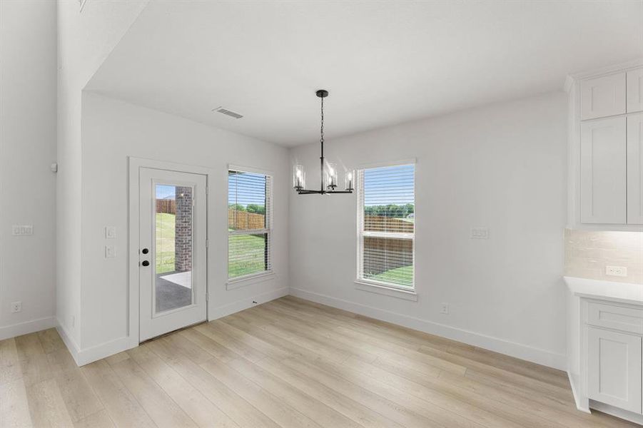 210 Cheyenne Mountain-Breakfast Nook-1