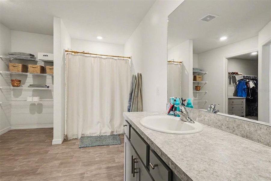 Furnished interior view inside a new home in , Cape Coral (Image 15).