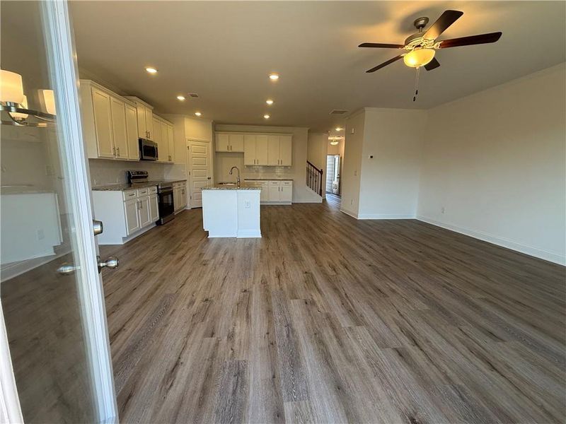 Spacious, unfurnished interior of a new home in Somerset at Riverbrook, Gainesville (Image 12).