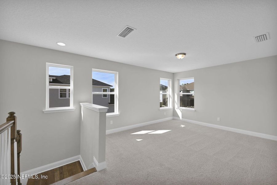 Spacious, unfurnished interior of a new home in Seabrook Village at Nocatee, Ponte Vedra (Image 43).