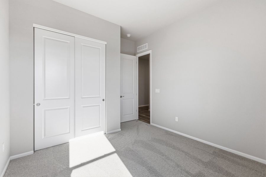 Spacious, unfurnished interior of a new home in Talon Pointe, Thornton (Image 21).
