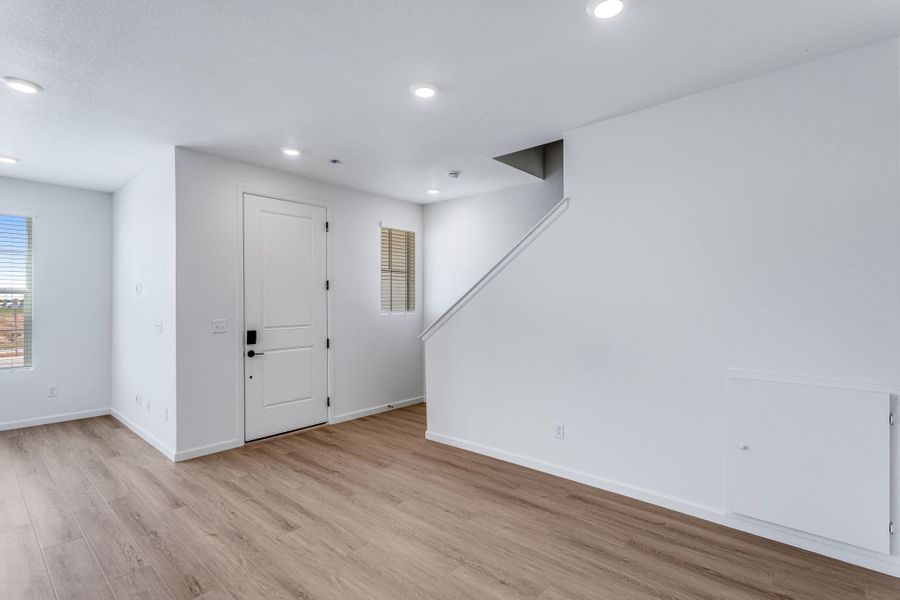 Spacious, unfurnished interior of a new home in Westside Crossing, Berthoud (Image 16).