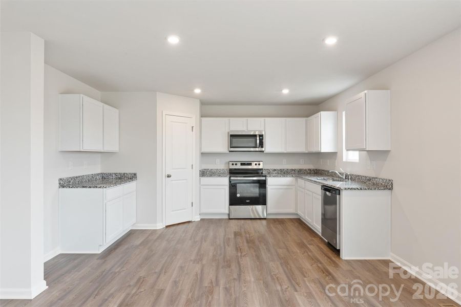 Furnished interior view inside a new home in Riverdale Hills, Spartanburg (Image 9).
