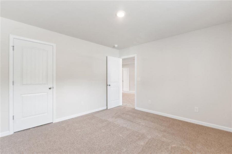 Spacious, unfurnished interior of a new home in The Woodlands Preserve, Jackson (Image 19).