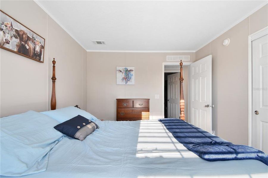 Furnished interior view inside a new home in , Ona (Image 17).