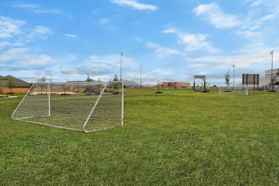 Community amenities in , Elgin (Image 8).