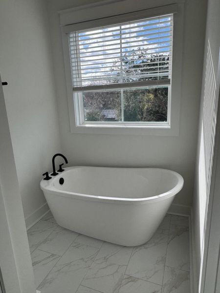 Image 30 of a home in Central Park.