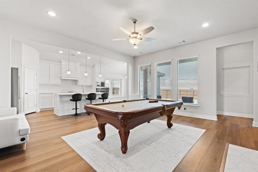 Furnished interior view inside a new home in , Waxahachie (Image 15).