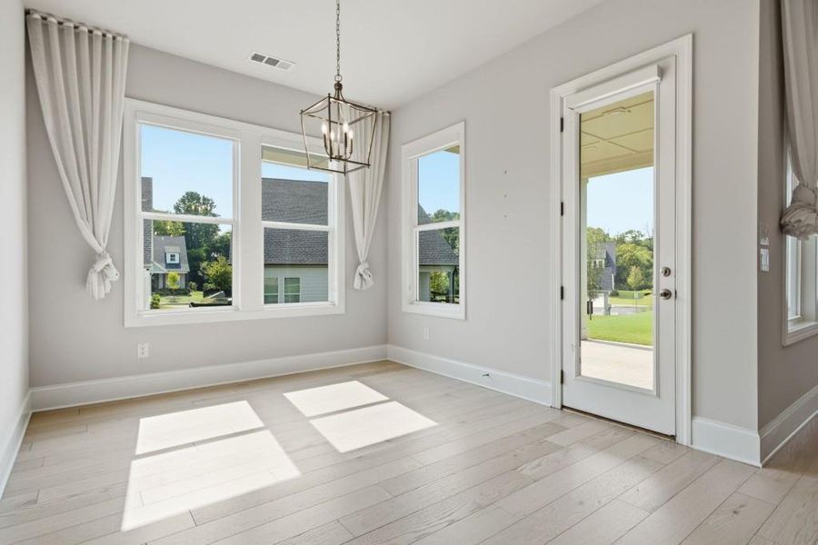 Spacious, unfurnished interior of a new home in , Woodstock (Image 27).