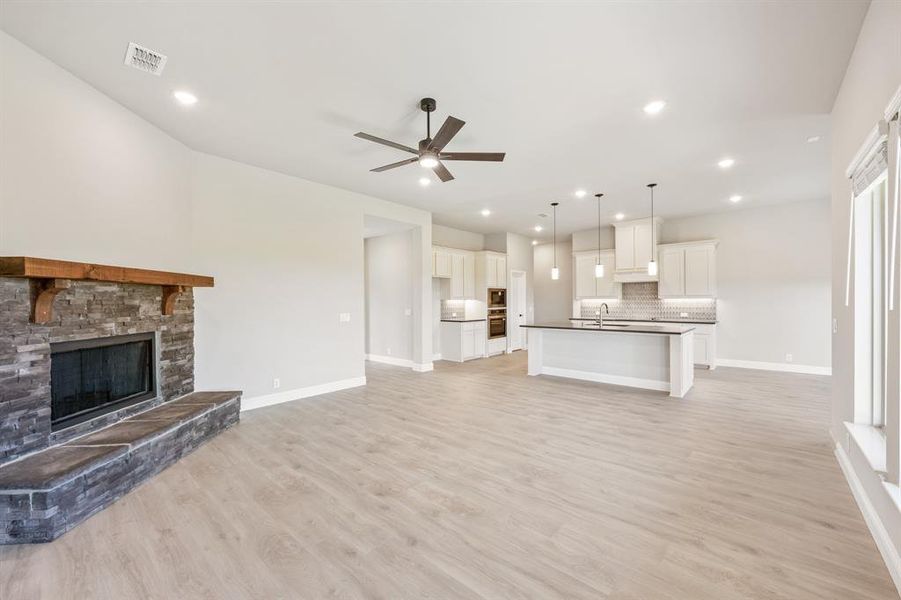 Spacious, unfurnished interior of a new home in The Grove, Midlothian (Image 22).