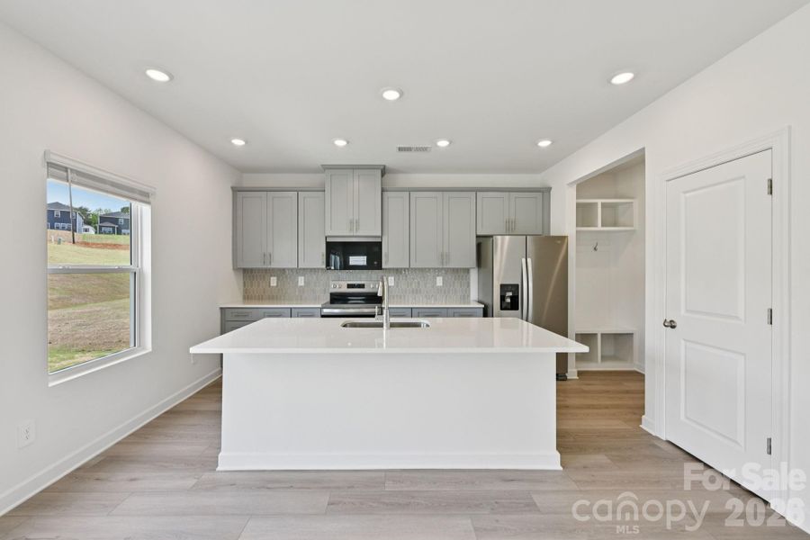 Photo is not of the actual home, but is an inspirational photo of builder’s model home and may depict options, furnishings, and/or decorator features that are not included Photo is not of the actual home, but is an inspirational photo of builder’s model home and may depict options, furnishings, and/or decorator features that are not included