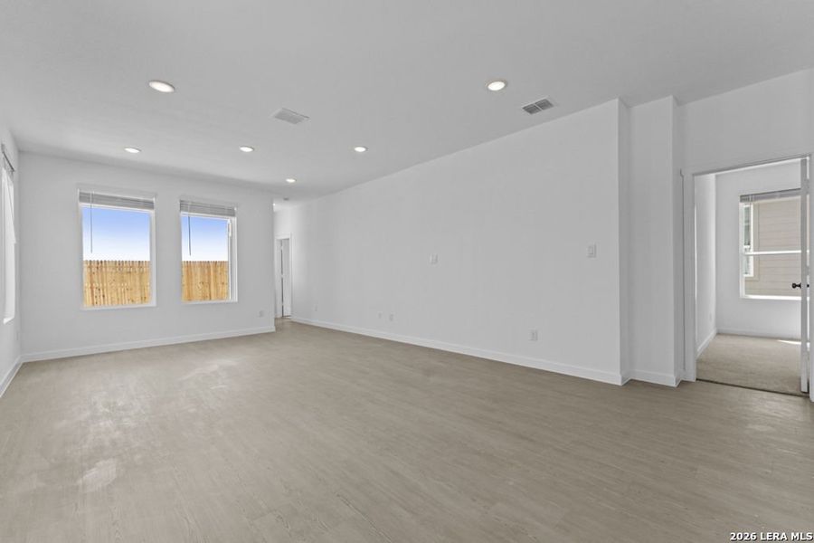 Spacious, unfurnished interior of a new home in Juniper Ranch, Spring Branch (Image 15).